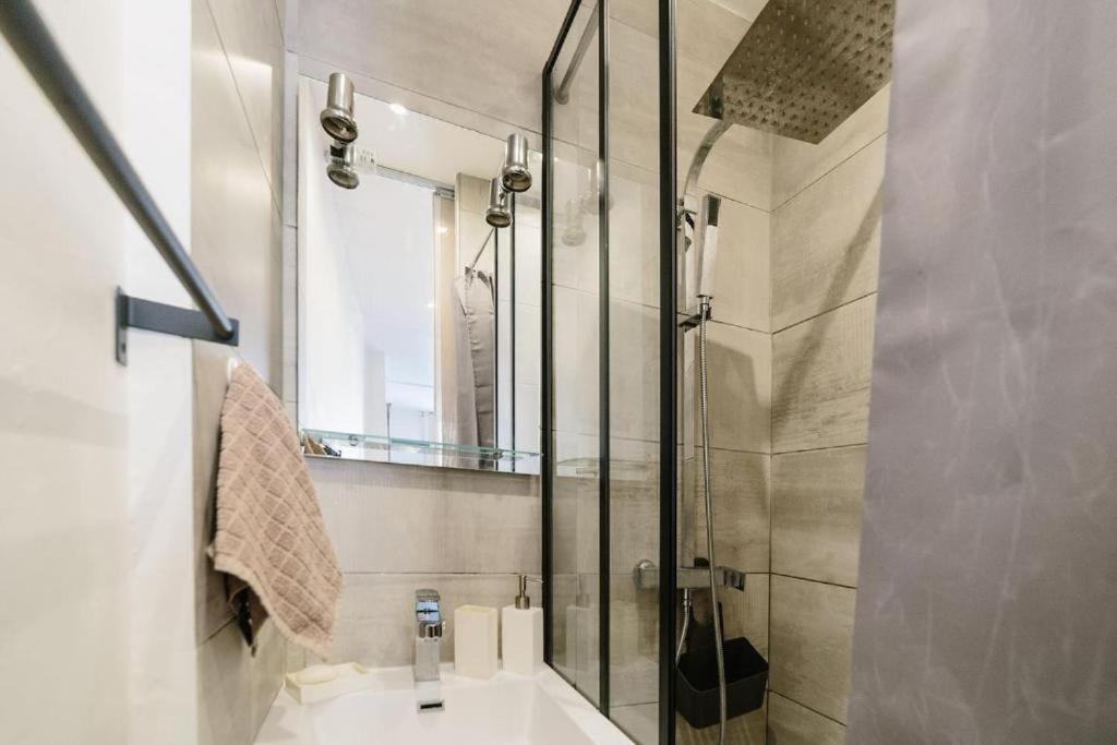 Studio Tt Equipe Parking Coeur Ville Sanary-sur-Mer Ngoại thất bức ảnh