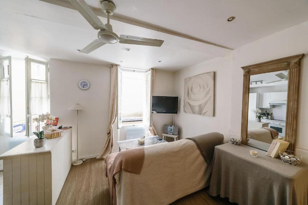 Studio Tt Equipe Parking Coeur Ville Sanary-sur-Mer Ngoại thất bức ảnh