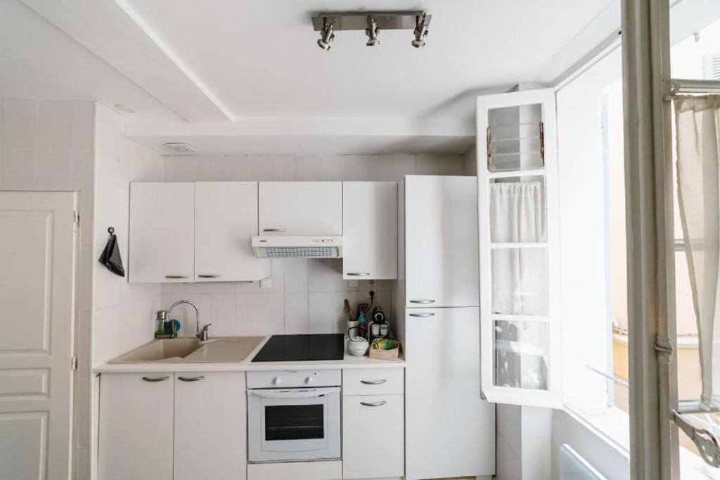 Studio Tt Equipe Parking Coeur Ville Sanary-sur-Mer Ngoại thất bức ảnh