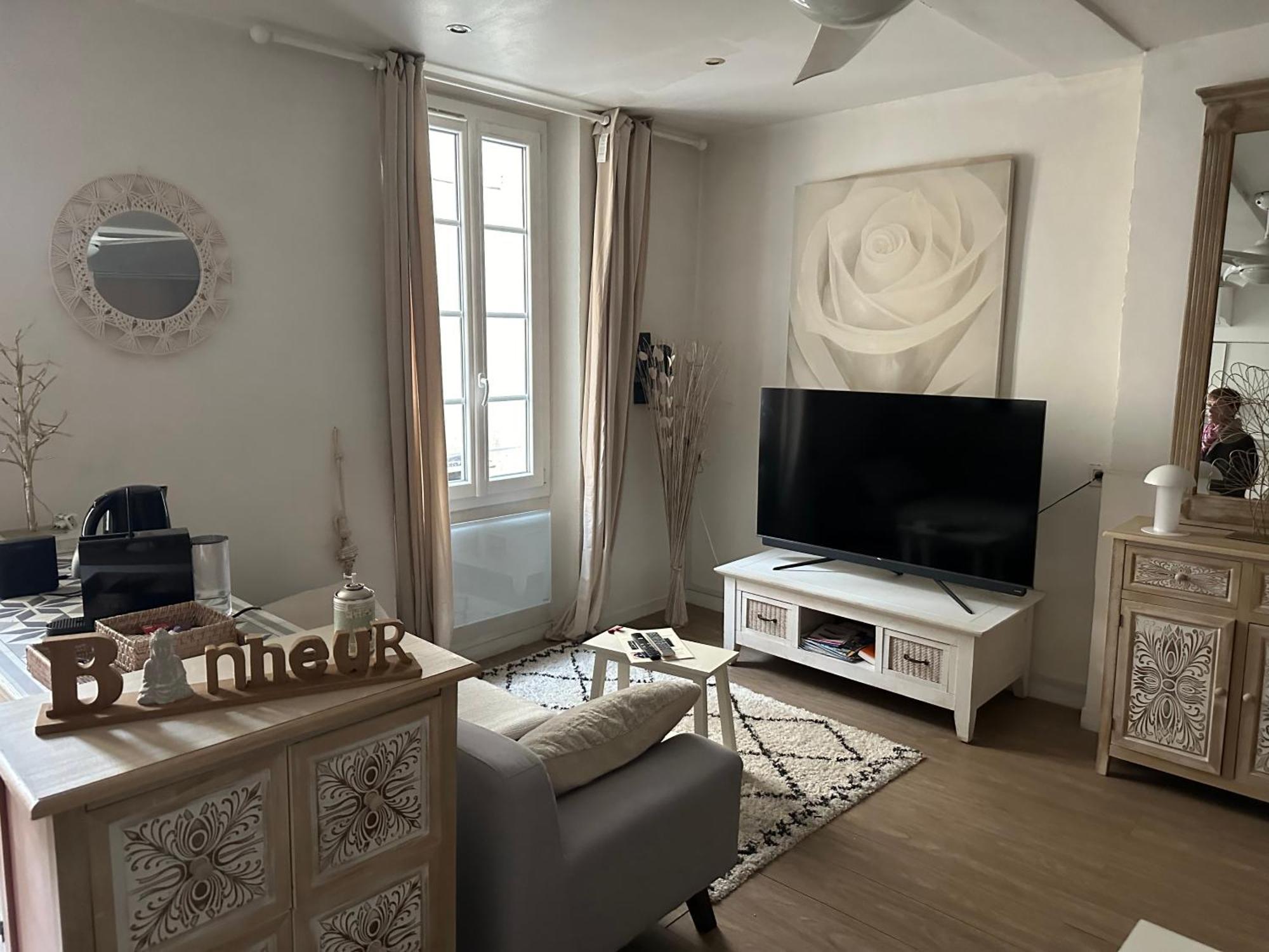 Studio Tt Equipe Parking Coeur Ville Sanary-sur-Mer Ngoại thất bức ảnh